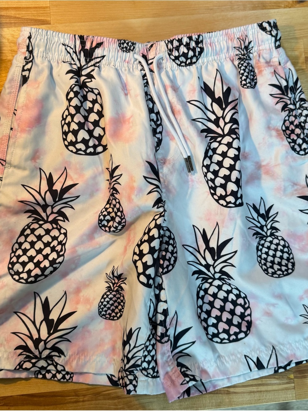 Spicy Tuna Men’s Swim Trunks M Pineapple Print Pink Tie Dye Board Short